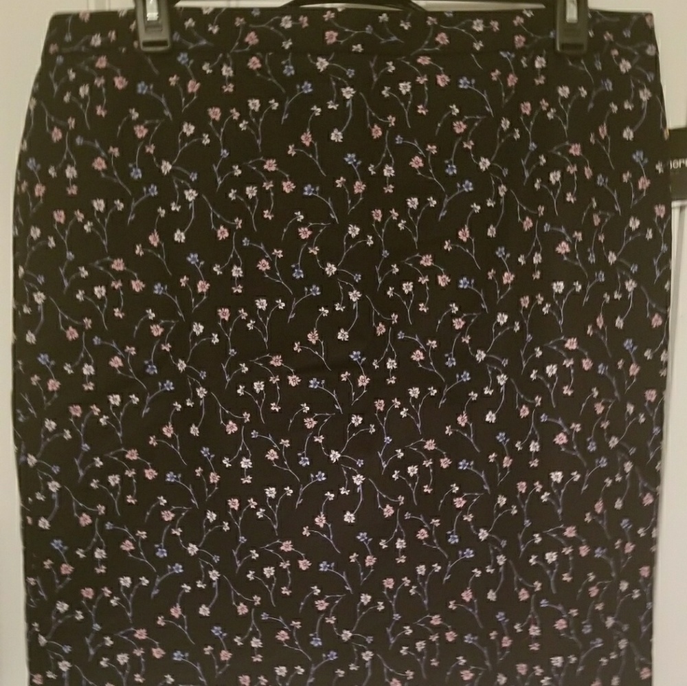 Pencil skirt